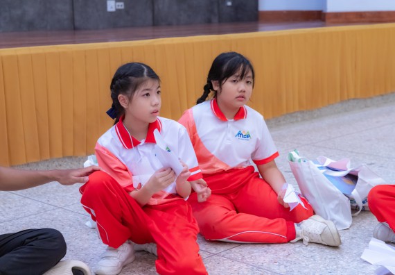 ภาพกิจกรรม คณะวิทยาศาสตร์และเทคโนโลยี มหาวิทยาลัยราชภัฏกำแพงเพชร ร่วมกับโรงเรียนอนุบาลกำแพงเพชร จัดกิจกรรมสะเต็มศึกษา ตามโครงการฝึกทักษะเพื่อพัฒนาอุจฉริยะภาพวิทยาศาสตร์