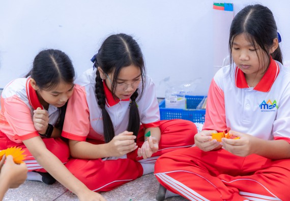 ภาพกิจกรรม คณะวิทยาศาสตร์และเทคโนโลยี มหาวิทยาลัยราชภัฏกำแพงเพชร ร่วมกับโรงเรียนอนุบาลกำแพงเพชร จัดกิจกรรมสะเต็มศึกษา ตามโครงการฝึกทักษะเพื่อพัฒนาอุจฉริยะภาพวิทยาศาสตร์