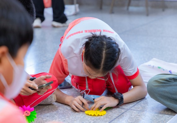 ภาพกิจกรรม คณะวิทยาศาสตร์และเทคโนโลยี มหาวิทยาลัยราชภัฏกำแพงเพชร ร่วมกับโรงเรียนอนุบาลกำแพงเพชร จัดกิจกรรมสะเต็มศึกษา ตามโครงการฝึกทักษะเพื่อพัฒนาอุจฉริยะภาพวิทยาศาสตร์