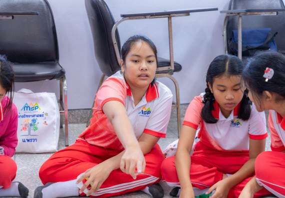 ภาพกิจกรรม คณะวิทยาศาสตร์และเทคโนโลยี มหาวิทยาลัยราชภัฏกำแพงเพชร ร่วมกับโรงเรียนอนุบาลกำแพงเพชร จัดกิจกรรมสะเต็มศึกษา ตามโครงการฝึกทักษะเพื่อพัฒนาอุจฉริยะภาพวิทยาศาสตร์