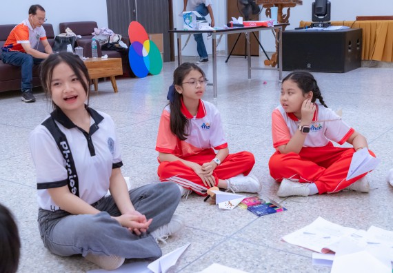 ภาพกิจกรรม คณะวิทยาศาสตร์และเทคโนโลยี มหาวิทยาลัยราชภัฏกำแพงเพชร ร่วมกับโรงเรียนอนุบาลกำแพงเพชร จัดกิจกรรมสะเต็มศึกษา ตามโครงการฝึกทักษะเพื่อพัฒนาอุจฉริยะภาพวิทยาศาสตร์