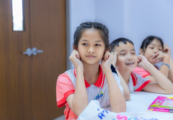 ภาพกิจกรรม คณะวิทยาศาสตร์และเทคโนโลยี มหาวิทยาลัยราชภัฏกำแพงเพชร ร่วมกับโรงเรียนอนุบาลกำแพงเพชร จัดกิจกรรมสะเต็มศึกษา ตามโครงการฝึกทักษะเพื่อพัฒนาอุจฉริยะภาพวิทยาศาสตร์