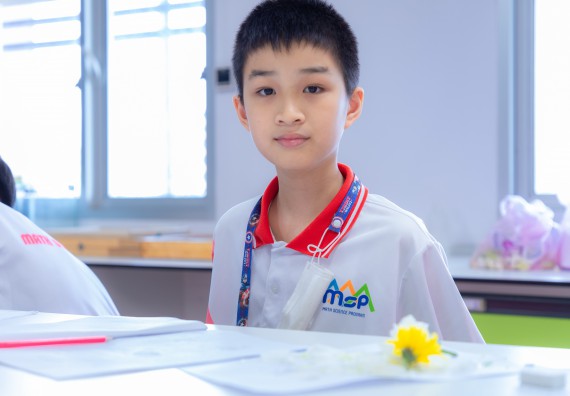 ภาพกิจกรรม คณะวิทยาศาสตร์และเทคโนโลยี มหาวิทยาลัยราชภัฏกำแพงเพชร ร่วมกับโรงเรียนอนุบาลกำแพงเพชร จัดกิจกรรมสะเต็มศึกษา ตามโครงการฝึกทักษะเพื่อพัฒนาอุจฉริยะภาพวิทยาศาสตร์