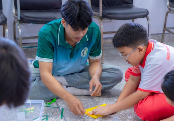 ภาพกิจกรรม คณะวิทยาศาสตร์และเทคโนโลยี มหาวิทยาลัยราชภัฏกำแพงเพชร ร่วมกับโรงเรียนอนุบาลกำแพงเพชร จัดกิจกรรมสะเต็มศึกษา ตามโครงการฝึกทักษะเพื่อพัฒนาอุจฉริยะภาพวิทยาศาสตร์