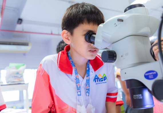 ภาพกิจกรรม คณะวิทยาศาสตร์และเทคโนโลยี มหาวิทยาลัยราชภัฏกำแพงเพชร ร่วมกับโรงเรียนอนุบาลกำแพงเพชร จัดกิจกรรมสะเต็มศึกษา ตามโครงการฝึกทักษะเพื่อพัฒนาอุจฉริยะภาพวิทยาศาสตร์