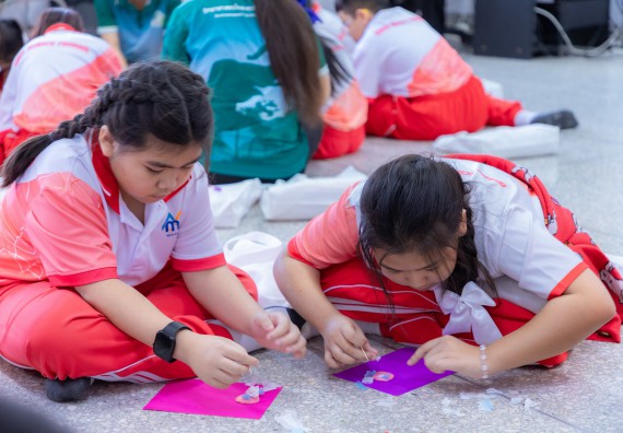 ภาพกิจกรรม คณะวิทยาศาสตร์และเทคโนโลยี มหาวิทยาลัยราชภัฏกำแพงเพชร ร่วมกับโรงเรียนอนุบาลกำแพงเพชร จัดกิจกรรมสะเต็มศึกษา ตามโครงการฝึกทักษะเพื่อพัฒนาอุจฉริยะภาพวิทยาศาสตร์