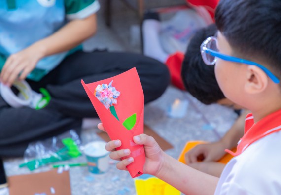 ภาพกิจกรรม คณะวิทยาศาสตร์และเทคโนโลยี มหาวิทยาลัยราชภัฏกำแพงเพชร ร่วมกับโรงเรียนอนุบาลกำแพงเพชร จัดกิจกรรมสะเต็มศึกษา ตามโครงการฝึกทักษะเพื่อพัฒนาอุจฉริยะภาพวิทยาศาสตร์