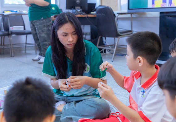 ภาพกิจกรรม คณะวิทยาศาสตร์และเทคโนโลยี มหาวิทยาลัยราชภัฏกำแพงเพชร ร่วมกับโรงเรียนอนุบาลกำแพงเพชร จัดกิจกรรมสะเต็มศึกษา ตามโครงการฝึกทักษะเพื่อพัฒนาอุจฉริยะภาพวิทยาศาสตร์