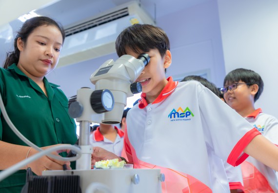 ภาพกิจกรรม คณะวิทยาศาสตร์และเทคโนโลยี มหาวิทยาลัยราชภัฏกำแพงเพชร ร่วมกับโรงเรียนอนุบาลกำแพงเพชร จัดกิจกรรมสะเต็มศึกษา ตามโครงการฝึกทักษะเพื่อพัฒนาอุจฉริยะภาพวิทยาศาสตร์