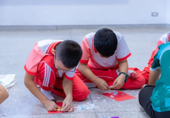 ภาพกิจกรรม คณะวิทยาศาสตร์และเทคโนโลยี มหาวิทยาลัยราชภัฏกำแพงเพชร ร่วมกับโรงเรียนอนุบาลกำแพงเพชร จัดกิจกรรมสะเต็มศึกษา ตามโครงการฝึกทักษะเพื่อพัฒนาอุจฉริยะภาพวิทยาศาสตร์