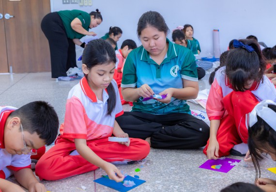 ภาพกิจกรรม คณะวิทยาศาสตร์และเทคโนโลยี มหาวิทยาลัยราชภัฏกำแพงเพชร ร่วมกับโรงเรียนอนุบาลกำแพงเพชร จัดกิจกรรมสะเต็มศึกษา ตามโครงการฝึกทักษะเพื่อพัฒนาอุจฉริยะภาพวิทยาศาสตร์