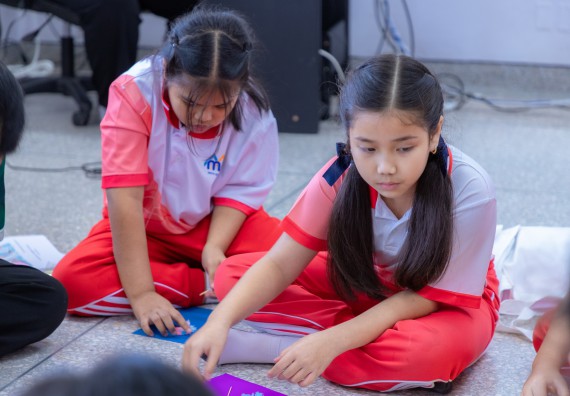 ภาพกิจกรรม คณะวิทยาศาสตร์และเทคโนโลยี มหาวิทยาลัยราชภัฏกำแพงเพชร ร่วมกับโรงเรียนอนุบาลกำแพงเพชร จัดกิจกรรมสะเต็มศึกษา ตามโครงการฝึกทักษะเพื่อพัฒนาอุจฉริยะภาพวิทยาศาสตร์