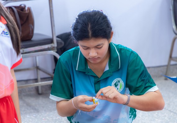 ภาพกิจกรรม คณะวิทยาศาสตร์และเทคโนโลยี มหาวิทยาลัยราชภัฏกำแพงเพชร ร่วมกับโรงเรียนอนุบาลกำแพงเพชร จัดกิจกรรมสะเต็มศึกษา ตามโครงการฝึกทักษะเพื่อพัฒนาอุจฉริยะภาพวิทยาศาสตร์