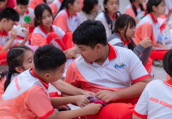 ภาพกิจกรรม คณะวิทยาศาสตร์และเทคโนโลยี มหาวิทยาลัยราชภัฏกำแพงเพชร ร่วมกับโรงเรียนอนุบาลกำแพงเพชร จัดกิจกรรมสะเต็มศึกษา ตามโครงการฝึกทักษะเพื่อพัฒนาอุจฉริยะภาพวิทยาศาสตร์