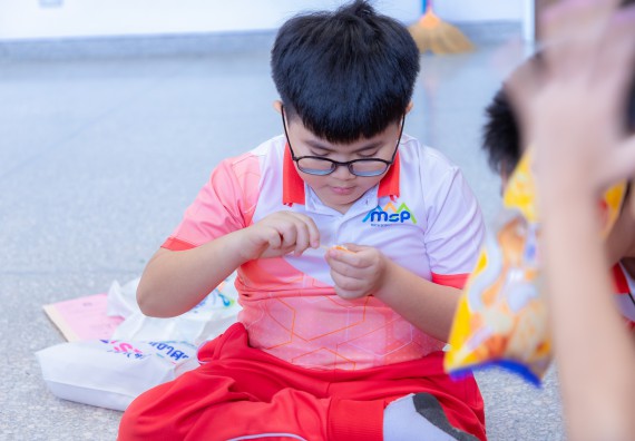 ภาพกิจกรรม คณะวิทยาศาสตร์และเทคโนโลยี มหาวิทยาลัยราชภัฏกำแพงเพชร ร่วมกับโรงเรียนอนุบาลกำแพงเพชร จัดกิจกรรมสะเต็มศึกษา ตามโครงการฝึกทักษะเพื่อพัฒนาอุจฉริยะภาพวิทยาศาสตร์