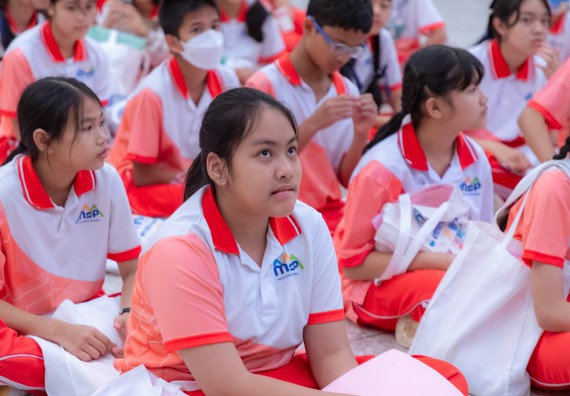 ภาพกิจกรรม คณะวิทยาศาสตร์และเทคโนโลยี มหาวิทยาลัยราชภัฏกำแพงเพชร ร่วมกับโรงเรียนอนุบาลกำแพงเพชร จัดกิจกรรมสะเต็มศึกษา ตามโครงการฝึกทักษะเพื่อพัฒนาอุจฉริยะภาพวิทยาศาสตร์