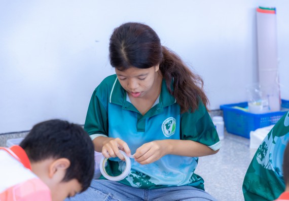 ภาพกิจกรรม คณะวิทยาศาสตร์และเทคโนโลยี มหาวิทยาลัยราชภัฏกำแพงเพชร ร่วมกับโรงเรียนอนุบาลกำแพงเพชร จัดกิจกรรมสะเต็มศึกษา ตามโครงการฝึกทักษะเพื่อพัฒนาอุจฉริยะภาพวิทยาศาสตร์