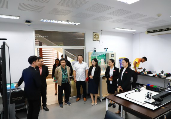 ภาพกิจกรรม  คณะวิทยาศาสตร์และเทคโนโลยีต้อนรับตัวแทนจากวิทยาลัยอาชีวศึกษาและเทคนิคสิบสองปันนา