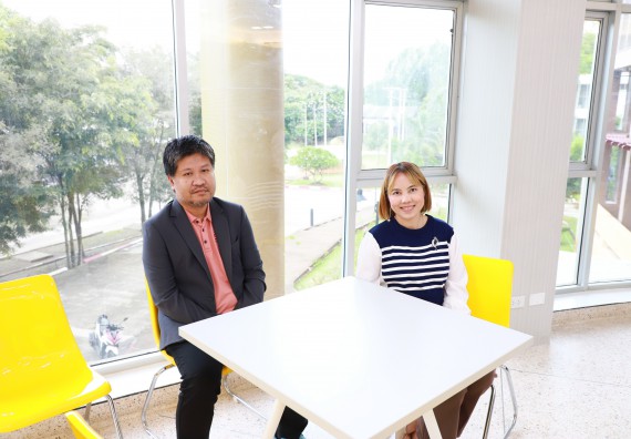 ภาพกิจกรรม  คณะวิทยาศาสตร์และเทคโนโลยีต้อนรับตัวแทนจากวิทยาลัยอาชีวศึกษาและเทคนิคสิบสองปันนา