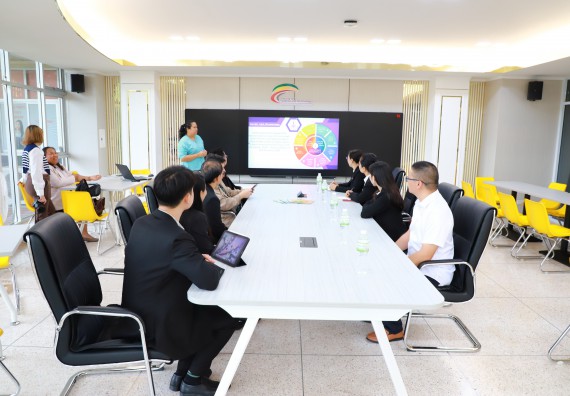 ภาพกิจกรรม  คณะวิทยาศาสตร์และเทคโนโลยีต้อนรับตัวแทนจากวิทยาลัยอาชีวศึกษาและเทคนิคสิบสองปันนา