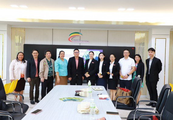 ภาพกิจกรรม  คณะวิทยาศาสตร์และเทคโนโลยีต้อนรับตัวแทนจากวิทยาลัยอาชีวศึกษาและเทคนิคสิบสองปันนา