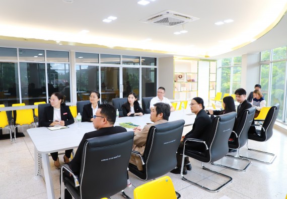 ภาพกิจกรรม  คณะวิทยาศาสตร์และเทคโนโลยีต้อนรับตัวแทนจากวิทยาลัยอาชีวศึกษาและเทคนิคสิบสองปันนา