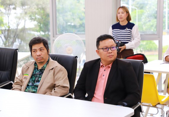 ภาพกิจกรรม  คณะวิทยาศาสตร์และเทคโนโลยีต้อนรับตัวแทนจากวิทยาลัยอาชีวศึกษาและเทคนิคสิบสองปันนา