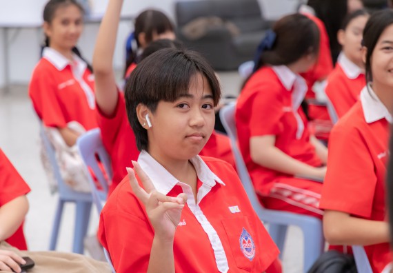 ภาพกิจกรรม  คณะวิทยาศาสตร์และเทคโนโลยี มหาวิทยาลัยราชภัฏกำแพงเพชร ร่วมกับโรงเรียนกำแพงเพชรพิทยาคม จัดกิจกรรมค่ายวิทยาศาสตร์นักเรียนห้องเรียนพิเศษวิทยาศาสตร์