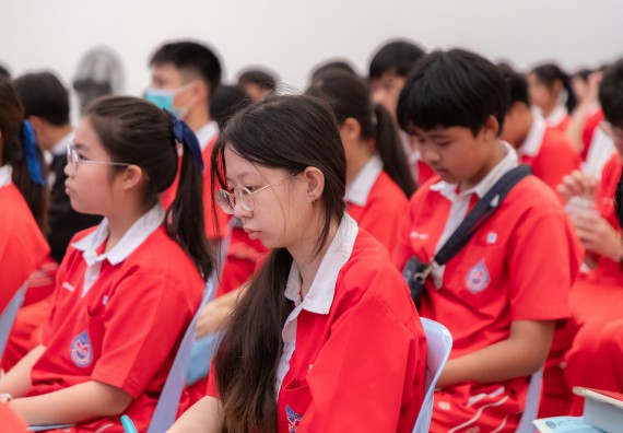 ภาพกิจกรรม  คณะวิทยาศาสตร์และเทคโนโลยี มหาวิทยาลัยราชภัฏกำแพงเพชร ร่วมกับโรงเรียนกำแพงเพชรพิทยาคม จัดกิจกรรมค่ายวิทยาศาสตร์นักเรียนห้องเรียนพิเศษวิทยาศาสตร์