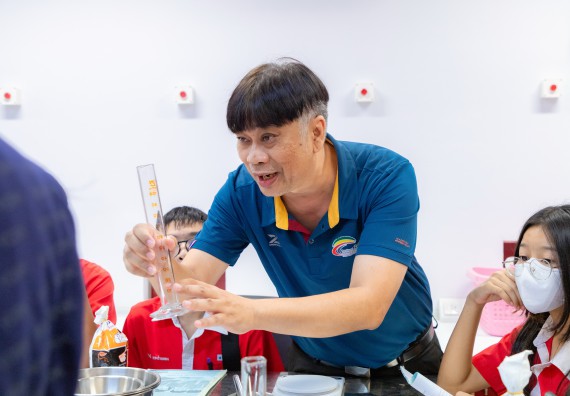 ภาพกิจกรรม  คณะวิทยาศาสตร์และเทคโนโลยี มหาวิทยาลัยราชภัฏกำแพงเพชร ร่วมกับโรงเรียนกำแพงเพชรพิทยาคม จัดกิจกรรมค่ายวิทยาศาสตร์นักเรียนห้องเรียนพิเศษวิทยาศาสตร์