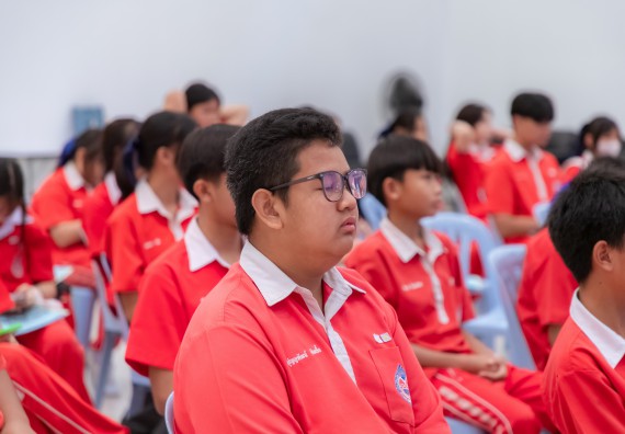 ภาพกิจกรรม  คณะวิทยาศาสตร์และเทคโนโลยี มหาวิทยาลัยราชภัฏกำแพงเพชร ร่วมกับโรงเรียนกำแพงเพชรพิทยาคม จัดกิจกรรมค่ายวิทยาศาสตร์นักเรียนห้องเรียนพิเศษวิทยาศาสตร์