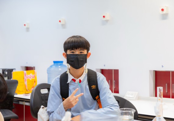 ภาพกิจกรรม  คณะวิทยาศาสตร์และเทคโนโลยี มหาวิทยาลัยราชภัฏกำแพงเพชร ร่วมกับโรงเรียนกำแพงเพชรพิทยาคม จัดกิจกรรมค่ายวิทยาศาสตร์นักเรียนห้องเรียนพิเศษวิทยาศาสตร์