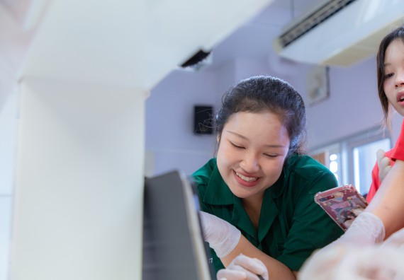 ภาพกิจกรรม  คณะวิทยาศาสตร์และเทคโนโลยี มหาวิทยาลัยราชภัฏกำแพงเพชร ร่วมกับโรงเรียนกำแพงเพชรพิทยาคม จัดกิจกรรมค่ายวิทยาศาสตร์นักเรียนห้องเรียนพิเศษวิทยาศาสตร์