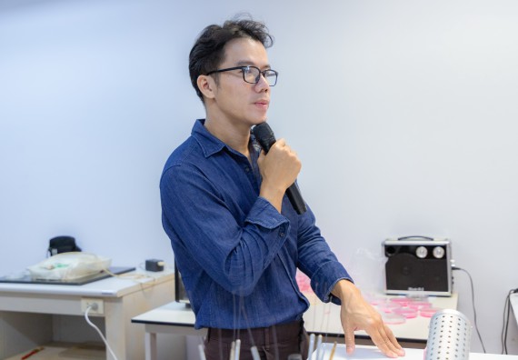 ภาพกิจกรรม  คณะวิทยาศาสตร์และเทคโนโลยี มหาวิทยาลัยราชภัฏกำแพงเพชร ร่วมกับโรงเรียนกำแพงเพชรพิทยาคม จัดกิจกรรมค่ายวิทยาศาสตร์นักเรียนห้องเรียนพิเศษวิทยาศาสตร์