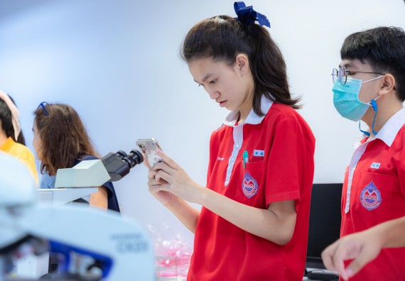 ภาพกิจกรรม  คณะวิทยาศาสตร์และเทคโนโลยี มหาวิทยาลัยราชภัฏกำแพงเพชร ร่วมกับโรงเรียนกำแพงเพชรพิทยาคม จัดกิจกรรมค่ายวิทยาศาสตร์นักเรียนห้องเรียนพิเศษวิทยาศาสตร์