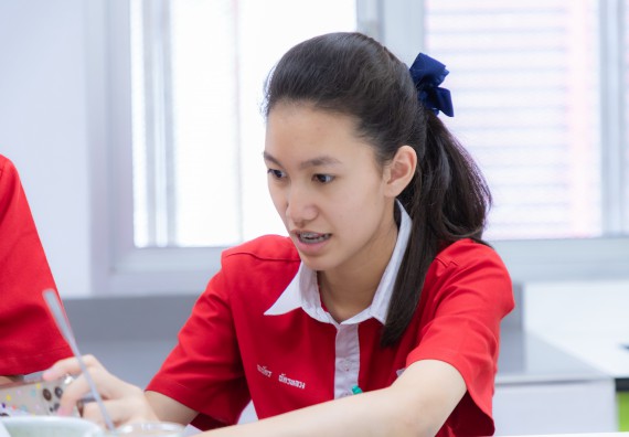 ภาพกิจกรรม  คณะวิทยาศาสตร์และเทคโนโลยี มหาวิทยาลัยราชภัฏกำแพงเพชร ร่วมกับโรงเรียนกำแพงเพชรพิทยาคม จัดกิจกรรมค่ายวิทยาศาสตร์นักเรียนห้องเรียนพิเศษวิทยาศาสตร์