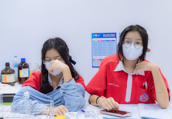 ภาพกิจกรรม  คณะวิทยาศาสตร์และเทคโนโลยี มหาวิทยาลัยราชภัฏกำแพงเพชร ร่วมกับโรงเรียนกำแพงเพชรพิทยาคม จัดกิจกรรมค่ายวิทยาศาสตร์นักเรียนห้องเรียนพิเศษวิทยาศาสตร์