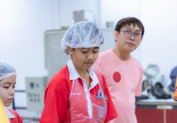 ภาพกิจกรรม  คณะวิทยาศาสตร์และเทคโนโลยี มหาวิทยาลัยราชภัฏกำแพงเพชร ร่วมกับโรงเรียนกำแพงเพชรพิทยาคม จัดกิจกรรมค่ายวิทยาศาสตร์นักเรียนห้องเรียนพิเศษวิทยาศาสตร์