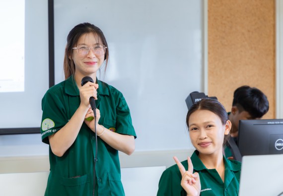 ภาพกิจกรรม  คณะวิทยาศาสตร์และเทคโนโลยี มหาวิทยาลัยราชภัฏกำแพงเพชร ร่วมกับโรงเรียนกำแพงเพชรพิทยาคม จัดกิจกรรมค่ายวิทยาศาสตร์นักเรียนห้องเรียนพิเศษวิทยาศาสตร์