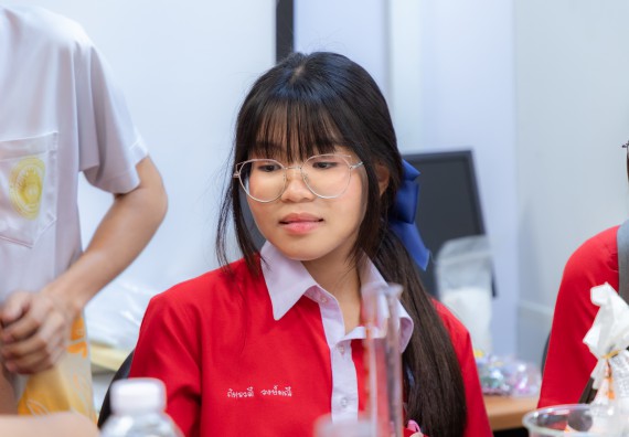 ภาพกิจกรรม  คณะวิทยาศาสตร์และเทคโนโลยี มหาวิทยาลัยราชภัฏกำแพงเพชร ร่วมกับโรงเรียนกำแพงเพชรพิทยาคม จัดกิจกรรมค่ายวิทยาศาสตร์นักเรียนห้องเรียนพิเศษวิทยาศาสตร์