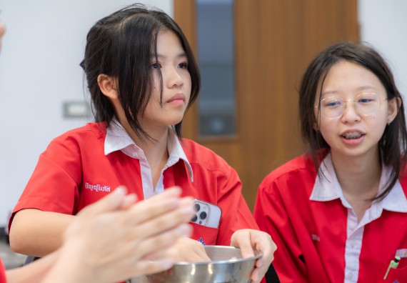 ภาพกิจกรรม  คณะวิทยาศาสตร์และเทคโนโลยี มหาวิทยาลัยราชภัฏกำแพงเพชร ร่วมกับโรงเรียนกำแพงเพชรพิทยาคม จัดกิจกรรมค่ายวิทยาศาสตร์นักเรียนห้องเรียนพิเศษวิทยาศาสตร์