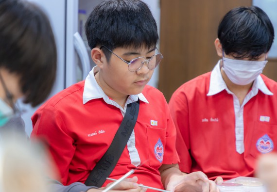 ภาพกิจกรรม  คณะวิทยาศาสตร์และเทคโนโลยี มหาวิทยาลัยราชภัฏกำแพงเพชร ร่วมกับโรงเรียนกำแพงเพชรพิทยาคม จัดกิจกรรมค่ายวิทยาศาสตร์นักเรียนห้องเรียนพิเศษวิทยาศาสตร์