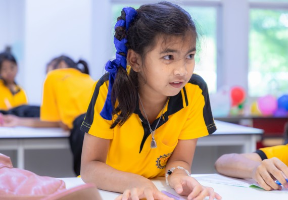 ภาพกิจกรรม  คณะวิทยาศาสตร์และเทคโนโลยี มหาวิทยาลัยราชภัฏกำแพงเพชร ร่วมกับโรงเรียนเทศบาล 2 (วัดทุ่งสวน) จัดกิจกรรมค่ายปฏิบัติการทางวิทยาศาสตร์ โรงเรียนเทศบาล 2 (วัดทุ่งสวน) ตามโครงการห้องเรียนอัจฉริยะ ให้กับนักเรียนระดับชั้นประถมศึกษาปีที่ 1-4