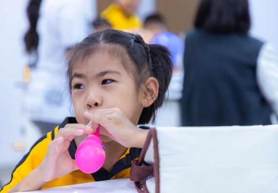 ภาพกิจกรรม  คณะวิทยาศาสตร์และเทคโนโลยี มหาวิทยาลัยราชภัฏกำแพงเพชร ร่วมกับโรงเรียนเทศบาล 2 (วัดทุ่งสวน) จัดกิจกรรมค่ายปฏิบัติการทางวิทยาศาสตร์ โรงเรียนเทศบาล 2 (วัดทุ่งสวน) ตามโครงการห้องเรียนอัจฉริยะ ให้กับนักเรียนระดับชั้นประถมศึกษาปีที่ 1-4