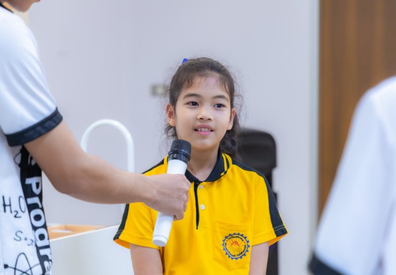 ภาพกิจกรรม  คณะวิทยาศาสตร์และเทคโนโลยี มหาวิทยาลัยราชภัฏกำแพงเพชร ร่วมกับโรงเรียนเทศบาล 2 (วัดทุ่งสวน) จัดกิจกรรมค่ายปฏิบัติการทางวิทยาศาสตร์ โรงเรียนเทศบาล 2 (วัดทุ่งสวน) ตามโครงการห้องเรียนอัจฉริยะ ให้กับนักเรียนระดับชั้นประถมศึกษาปีที่ 1-4