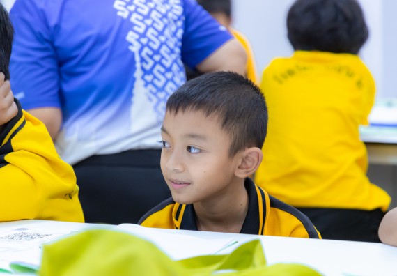 ภาพกิจกรรม  คณะวิทยาศาสตร์และเทคโนโลยี มหาวิทยาลัยราชภัฏกำแพงเพชร ร่วมกับโรงเรียนเทศบาล 2 (วัดทุ่งสวน) จัดกิจกรรมค่ายปฏิบัติการทางวิทยาศาสตร์ โรงเรียนเทศบาล 2 (วัดทุ่งสวน) ตามโครงการห้องเรียนอัจฉริยะ ให้กับนักเรียนระดับชั้นประถมศึกษาปีที่ 1-4