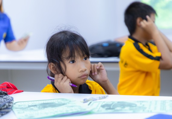 ภาพกิจกรรม  คณะวิทยาศาสตร์และเทคโนโลยี มหาวิทยาลัยราชภัฏกำแพงเพชร ร่วมกับโรงเรียนเทศบาล 2 (วัดทุ่งสวน) จัดกิจกรรมค่ายปฏิบัติการทางวิทยาศาสตร์ โรงเรียนเทศบาล 2 (วัดทุ่งสวน) ตามโครงการห้องเรียนอัจฉริยะ ให้กับนักเรียนระดับชั้นประถมศึกษาปีที่ 1-4