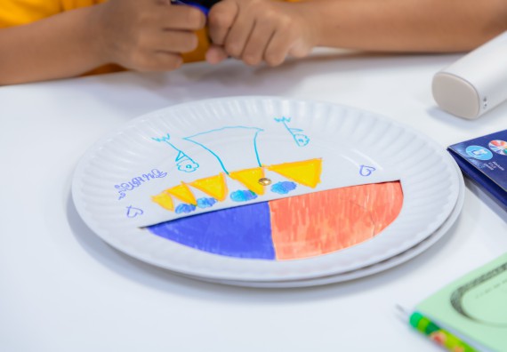 ภาพกิจกรรม  คณะวิทยาศาสตร์และเทคโนโลยี มหาวิทยาลัยราชภัฏกำแพงเพชร ร่วมกับโรงเรียนเทศบาล 2 (วัดทุ่งสวน) จัดกิจกรรมค่ายปฏิบัติการทางวิทยาศาสตร์ โรงเรียนเทศบาล 2 (วัดทุ่งสวน) ตามโครงการห้องเรียนอัจฉริยะ ให้กับนักเรียนระดับชั้นประถมศึกษาปีที่ 1-4