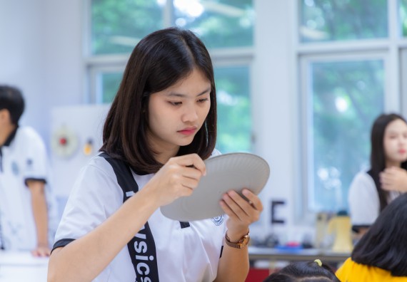 ภาพกิจกรรม  คณะวิทยาศาสตร์และเทคโนโลยี มหาวิทยาลัยราชภัฏกำแพงเพชร ร่วมกับโรงเรียนเทศบาล 2 (วัดทุ่งสวน) จัดกิจกรรมค่ายปฏิบัติการทางวิทยาศาสตร์ โรงเรียนเทศบาล 2 (วัดทุ่งสวน) ตามโครงการห้องเรียนอัจฉริยะ ให้กับนักเรียนระดับชั้นประถมศึกษาปีที่ 1-4