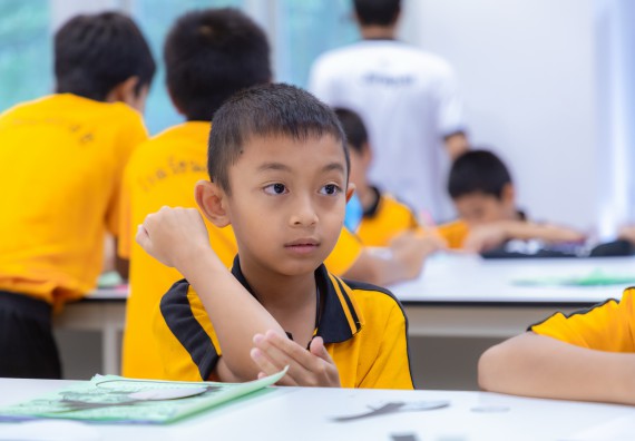 ภาพกิจกรรม  คณะวิทยาศาสตร์และเทคโนโลยี มหาวิทยาลัยราชภัฏกำแพงเพชร ร่วมกับโรงเรียนเทศบาล 2 (วัดทุ่งสวน) จัดกิจกรรมค่ายปฏิบัติการทางวิทยาศาสตร์ โรงเรียนเทศบาล 2 (วัดทุ่งสวน) ตามโครงการห้องเรียนอัจฉริยะ ให้กับนักเรียนระดับชั้นประถมศึกษาปีที่ 1-4